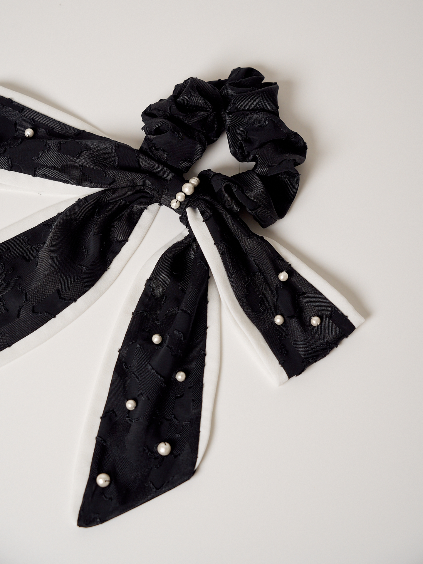 Pearl Ribbon Big Chou Chou