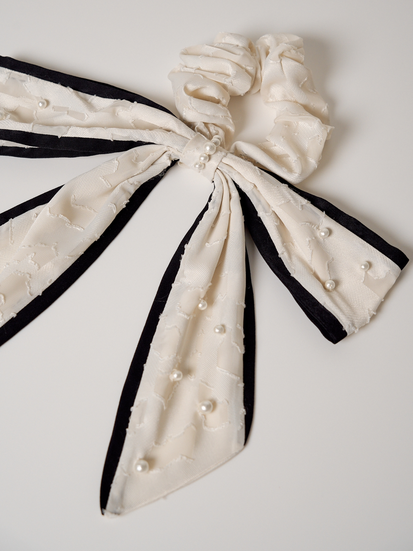 Pearl Ribbon Big Chou Chou