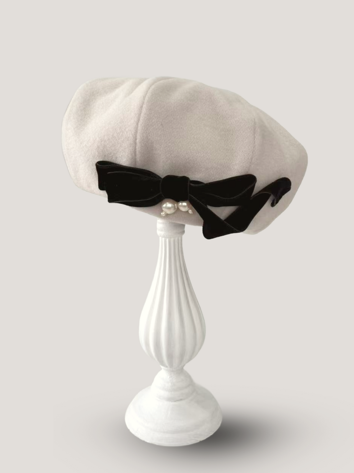 Pearl Velvet Bow Beret