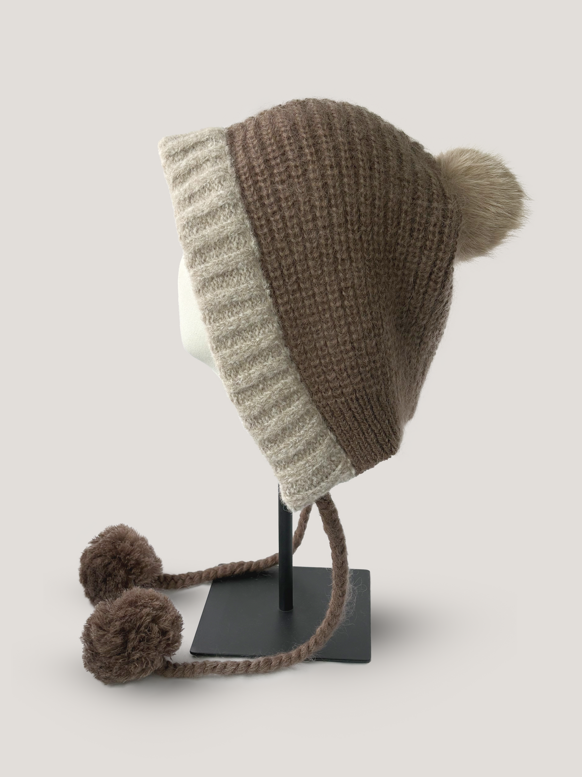 Snowball Pom Pom Knit Hood｜雪球绒球针织兜帽