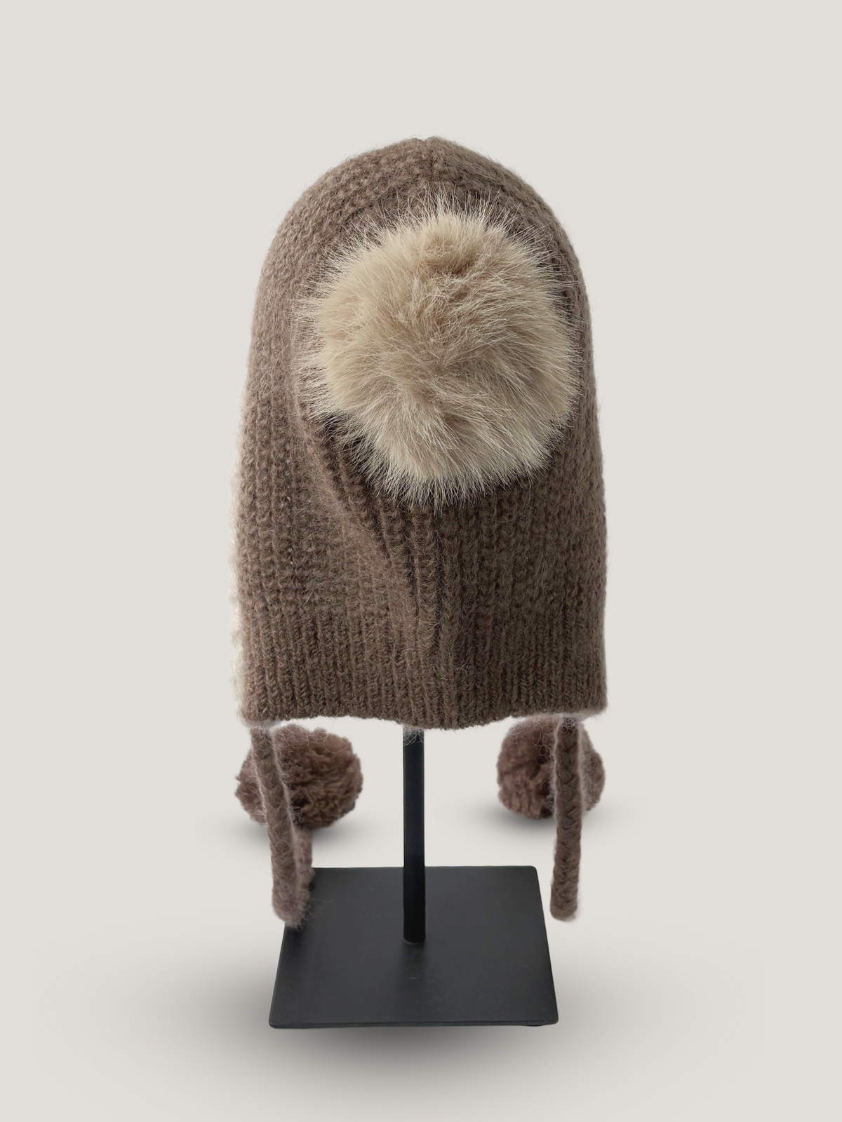 Snowball Pom Pom Knit Hood｜雪球绒球针织兜帽