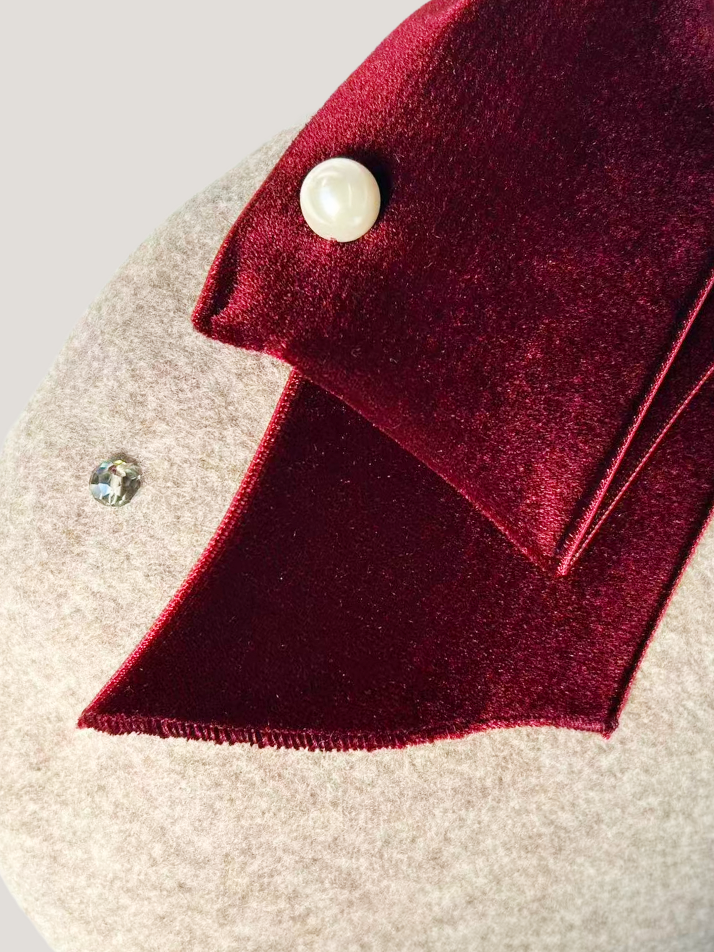 Luna Pearl Ribbon Beret