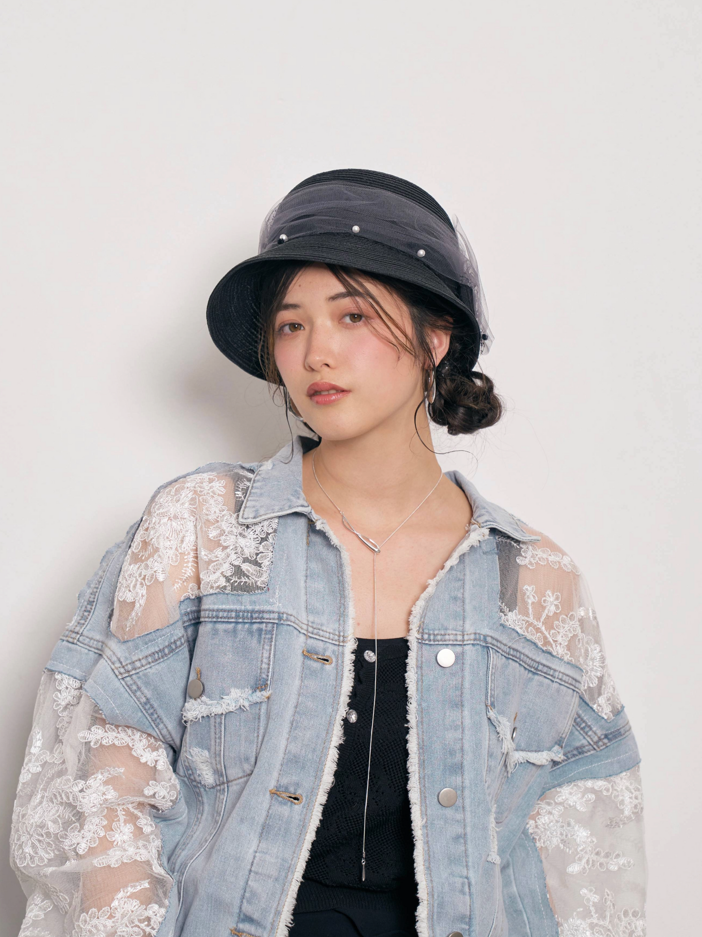 Tulle Ribbon Pearl Bucket Hat