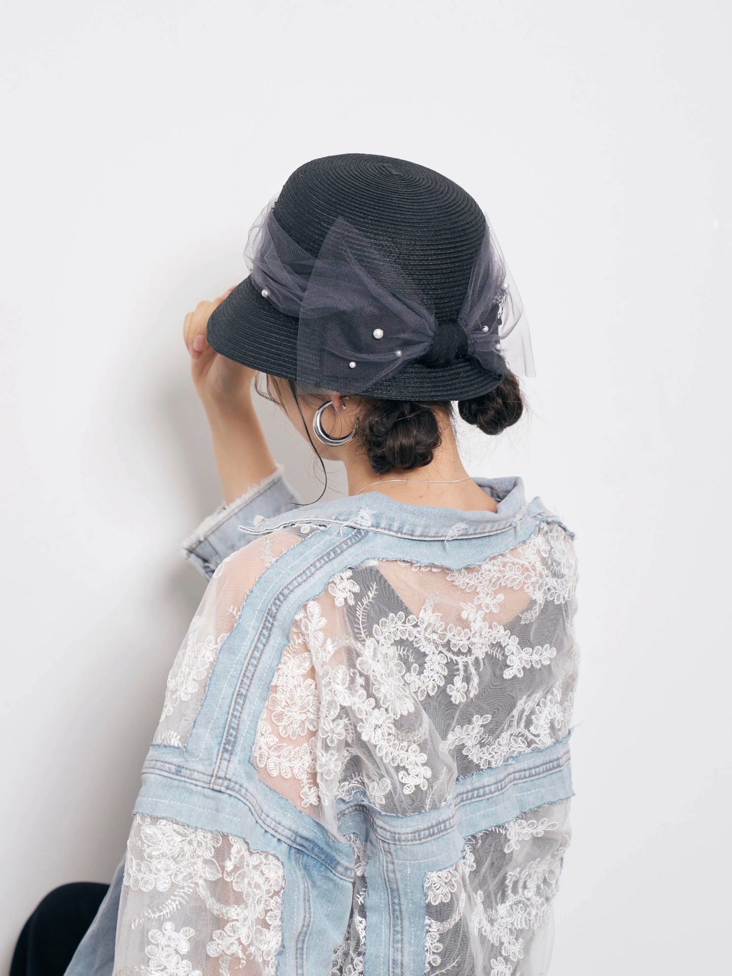 Tulle Ribbon Pearl Bucket Hat