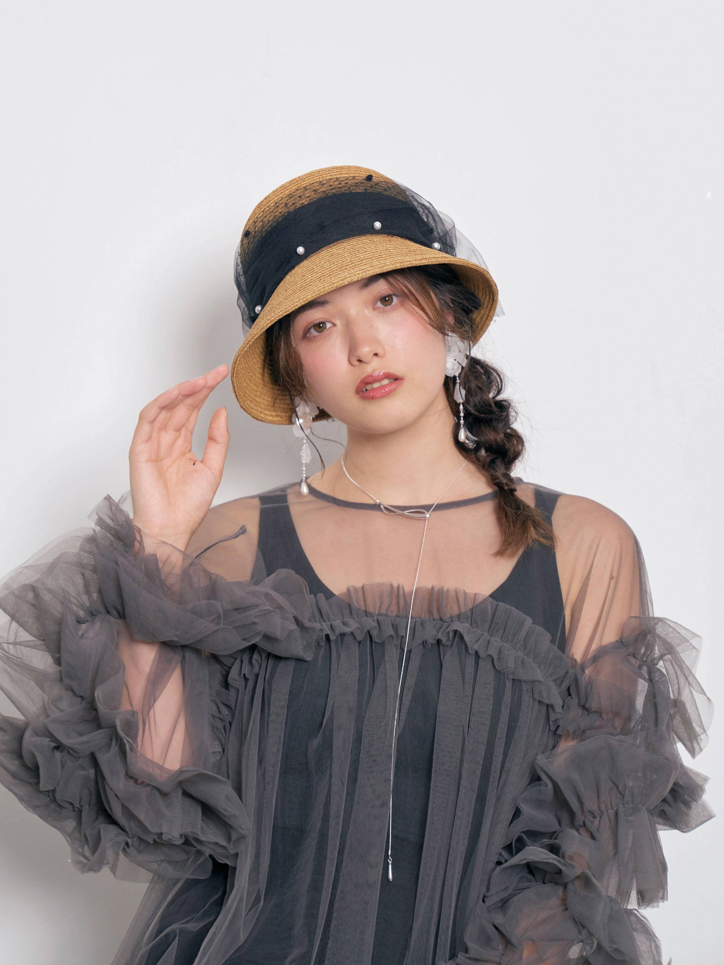 Tulle Ribbon Pearl Bucket Hat