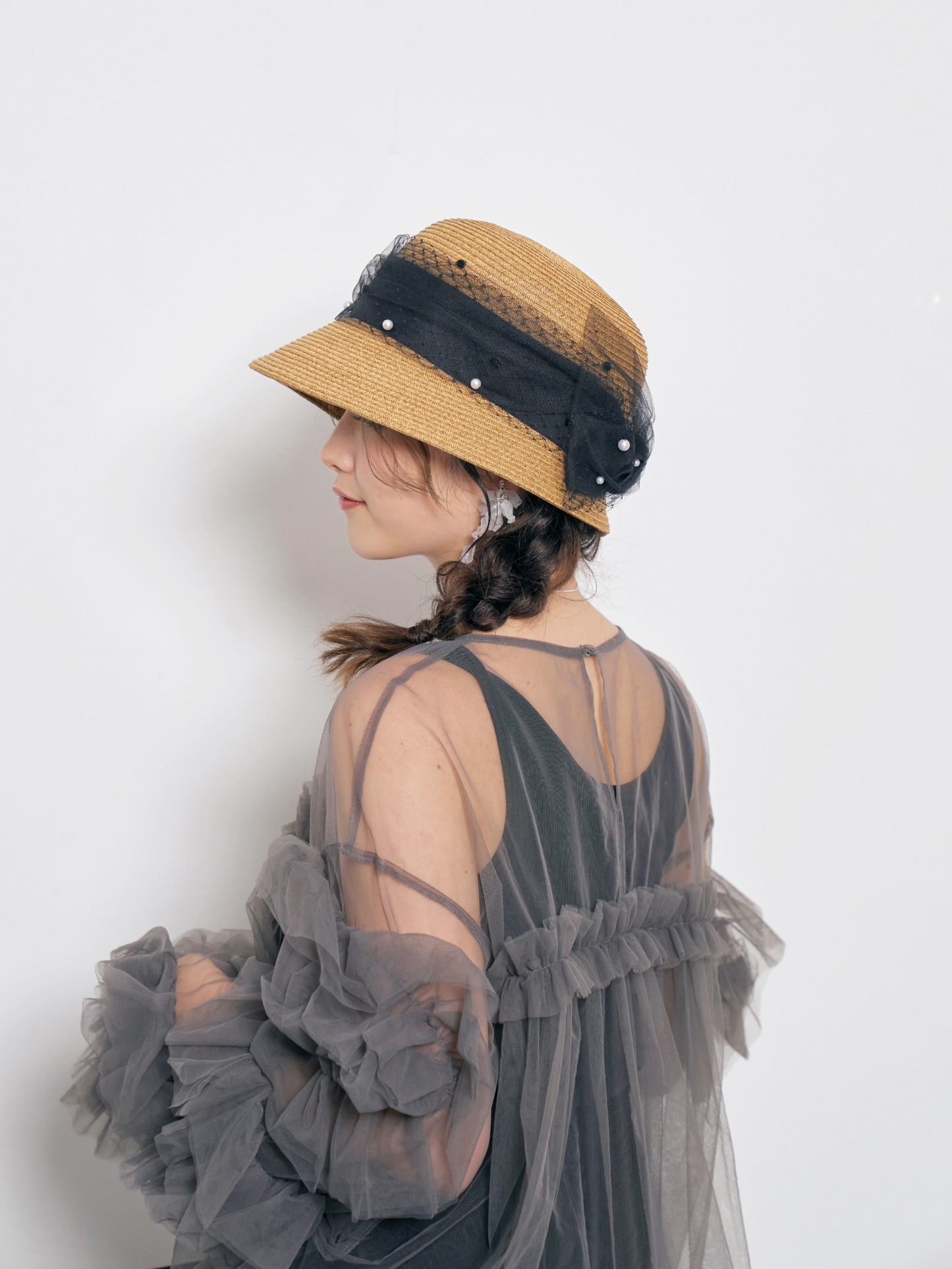Tulle Ribbon Pearl Bucket Hat