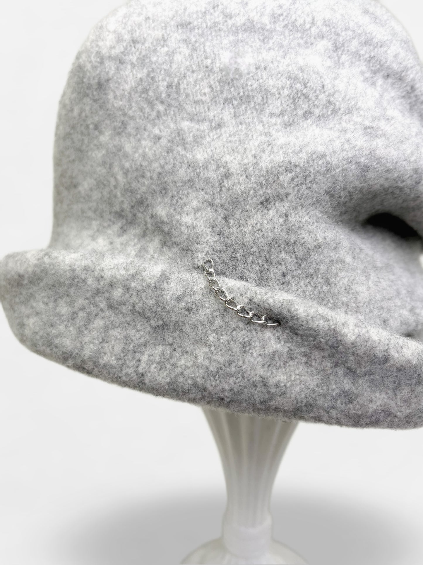 Wool Casquette Chain 